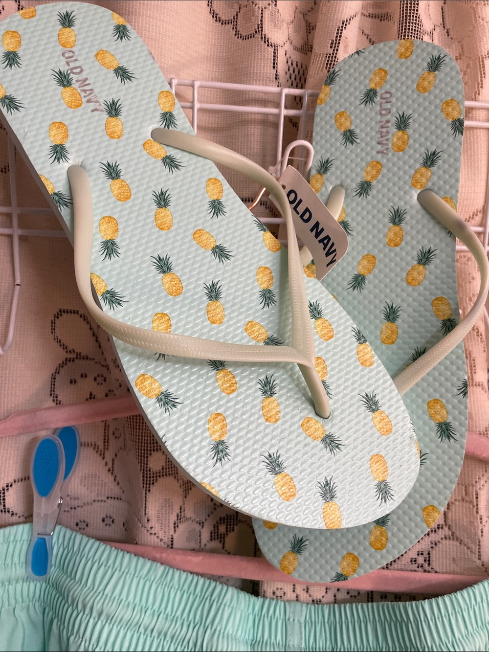 Old Navy Green Flip Flop Sandals with Yellow Pineapple Print/Ocean Breeze Shorts - Picture 7 of 9